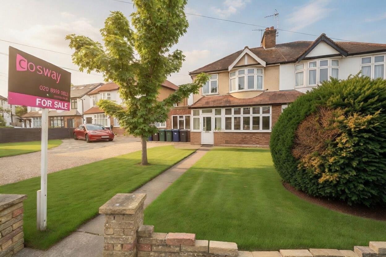 Church Close, Edgware, HA8, Edgware